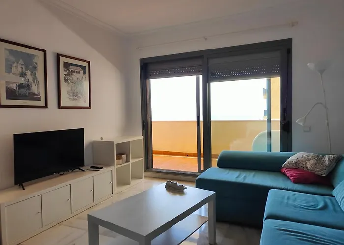 Cerca De La Playa Con Piscina