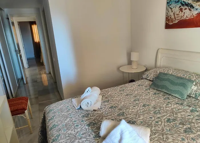 Cerca De La Playa Con Piscina Apartment