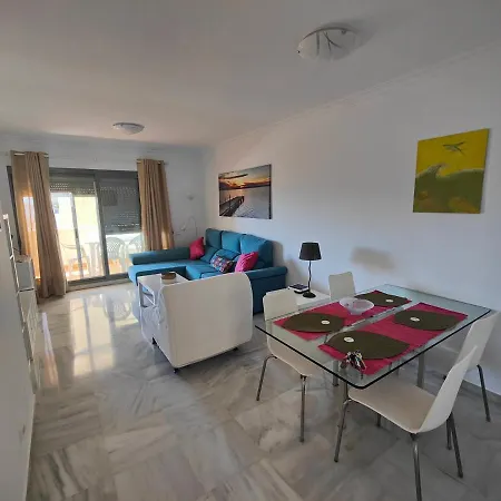 Cerca De La Playa Con Piscina